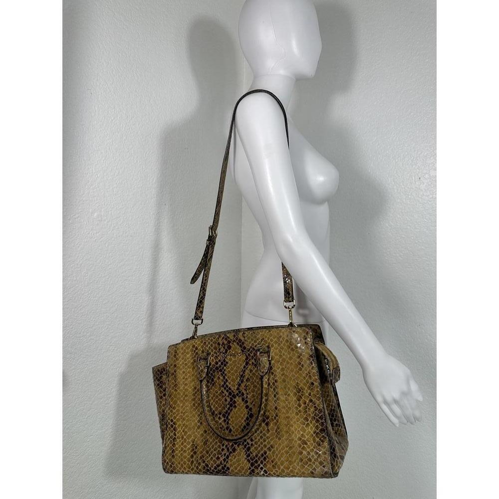 Michael Kors Snakeskin Embossed Tote Shoulder Bag Luxe Neutral Python Print READ - Picture 8 of 9